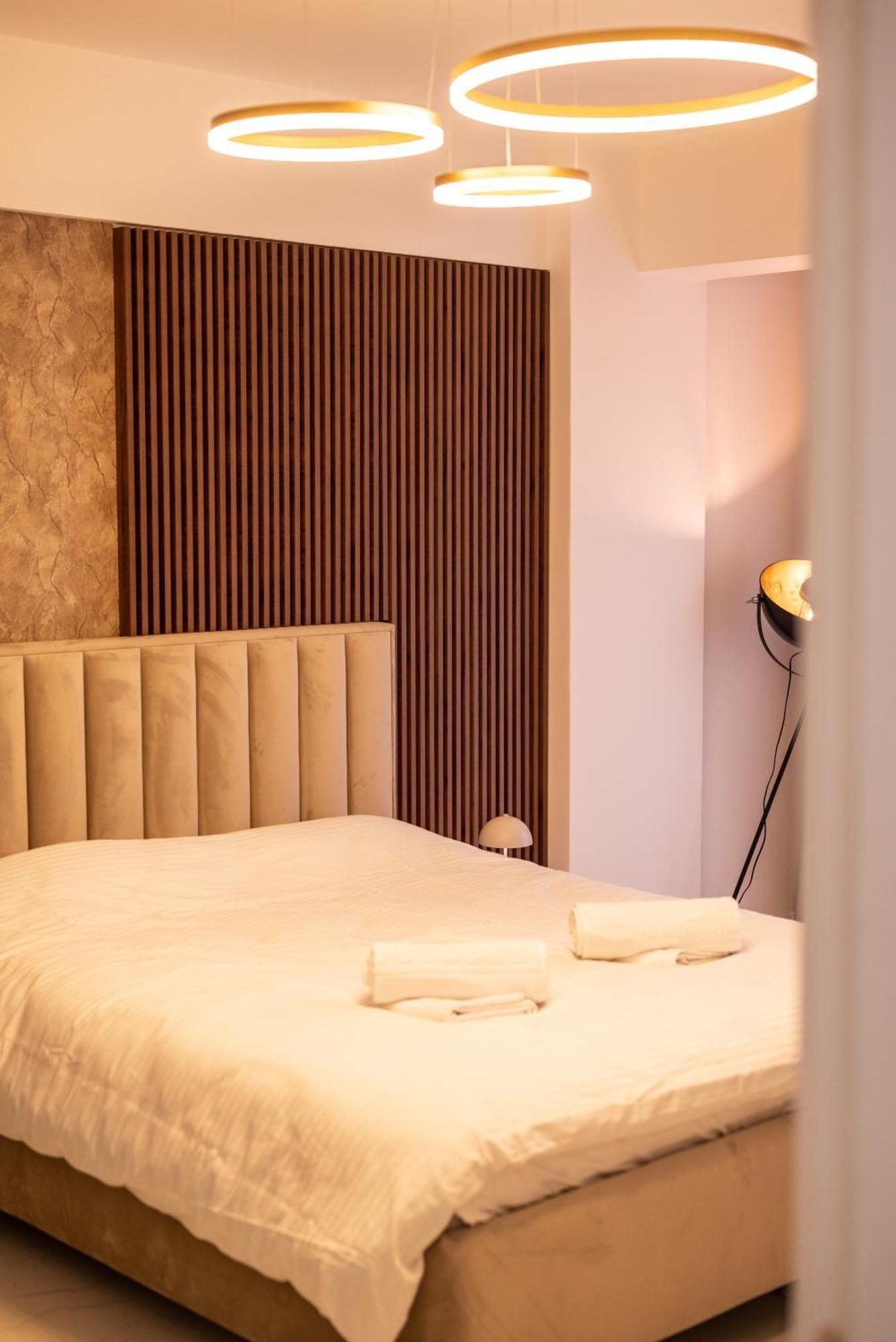 Leco Apartment *